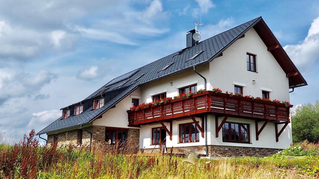 Apartmany Chajdovka Bozi Dar Bagian luar foto